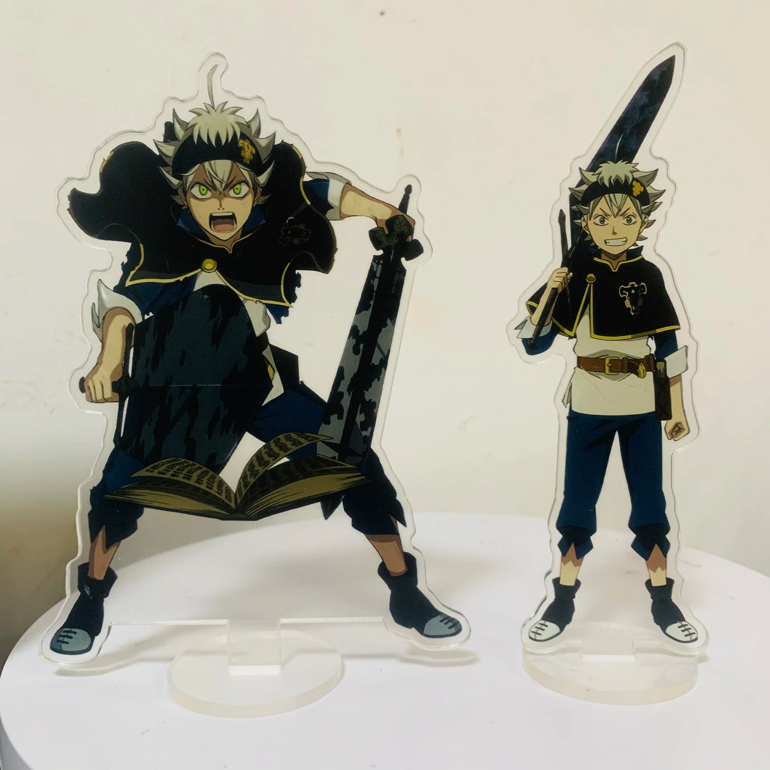 BLACK CLOVER FIGURES